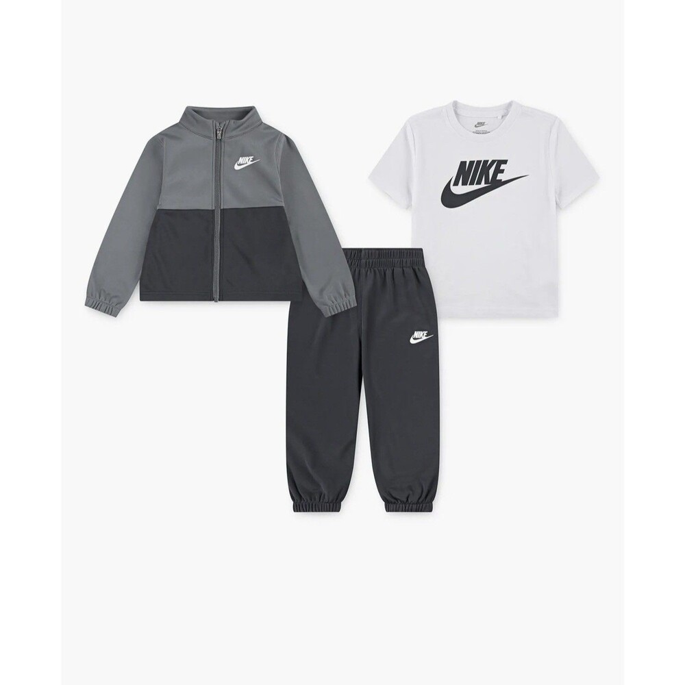 Nike Baby 3 Piece Set Size 12/18/24 Months Brand New
